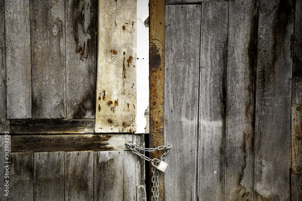 Padlock broken door Padlock broken door