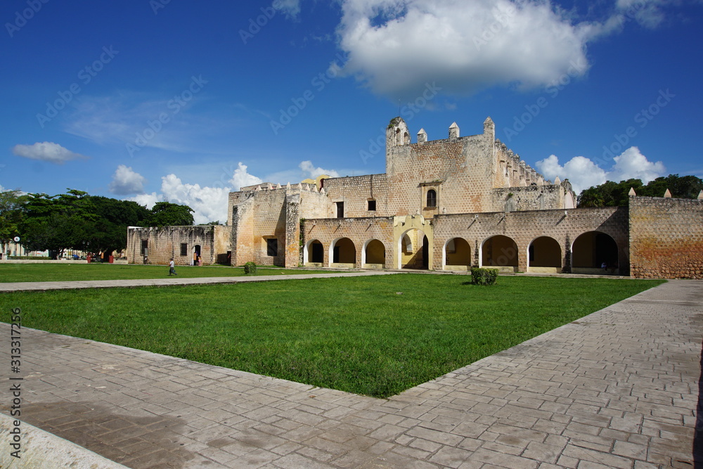 Convent of San Bernardino de Siena, Vallavolid, Mexico