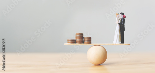 Financial save money for wedding. Prepare for marriage expenses