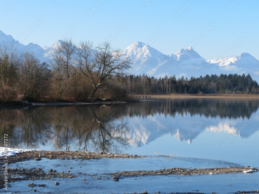 Bannwaldsee bei Füssen im Herbst