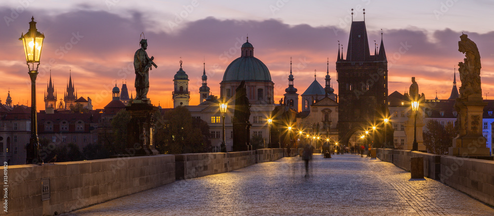 Prague - The Charles Bridge in the morning dusk.  - obrazy, fototapety, plakaty 