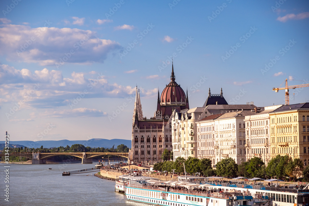 Fototapeta premium Budapest Hungary Parliament Building