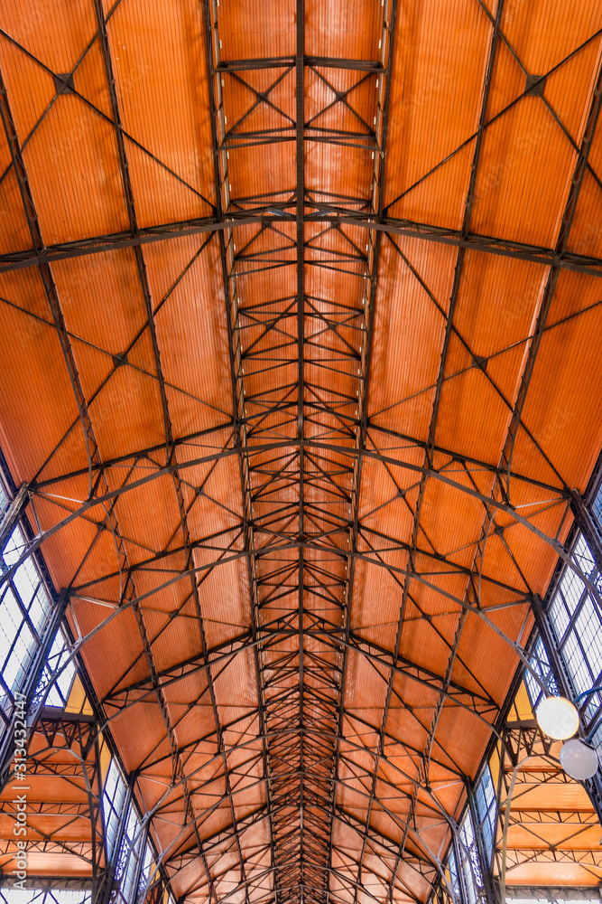 Fototapeta premium Budapest Market Roof Ceiling Hungary