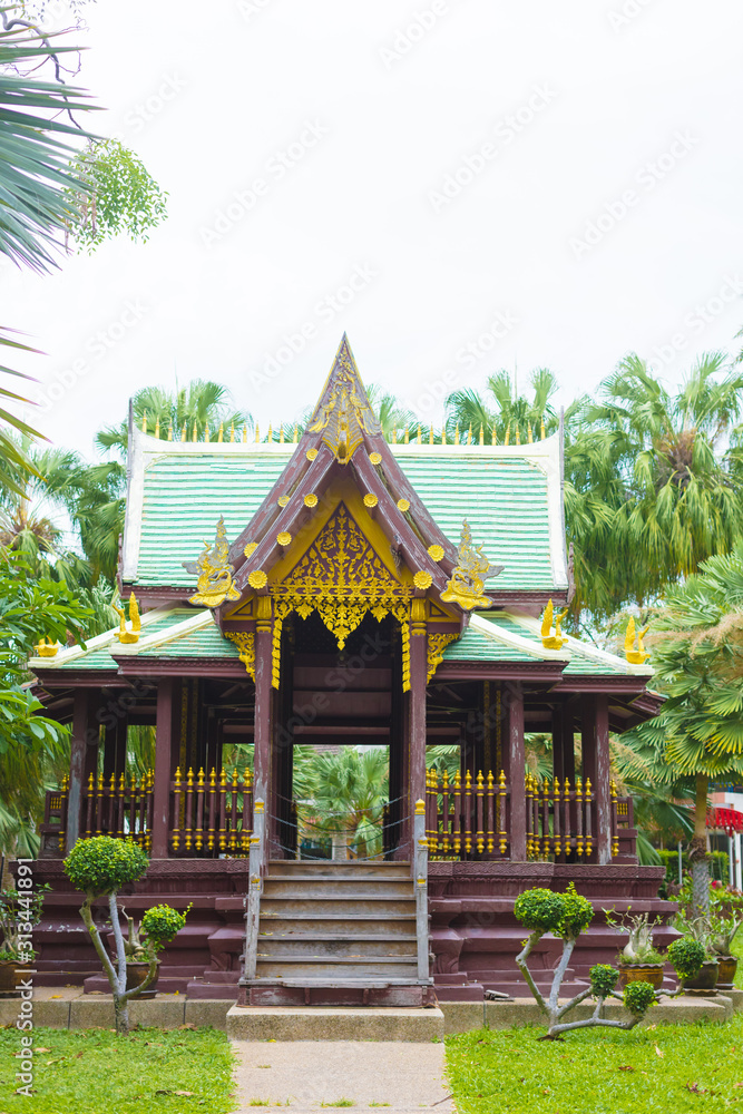 Naklejka premium Beautiful Asian house temple