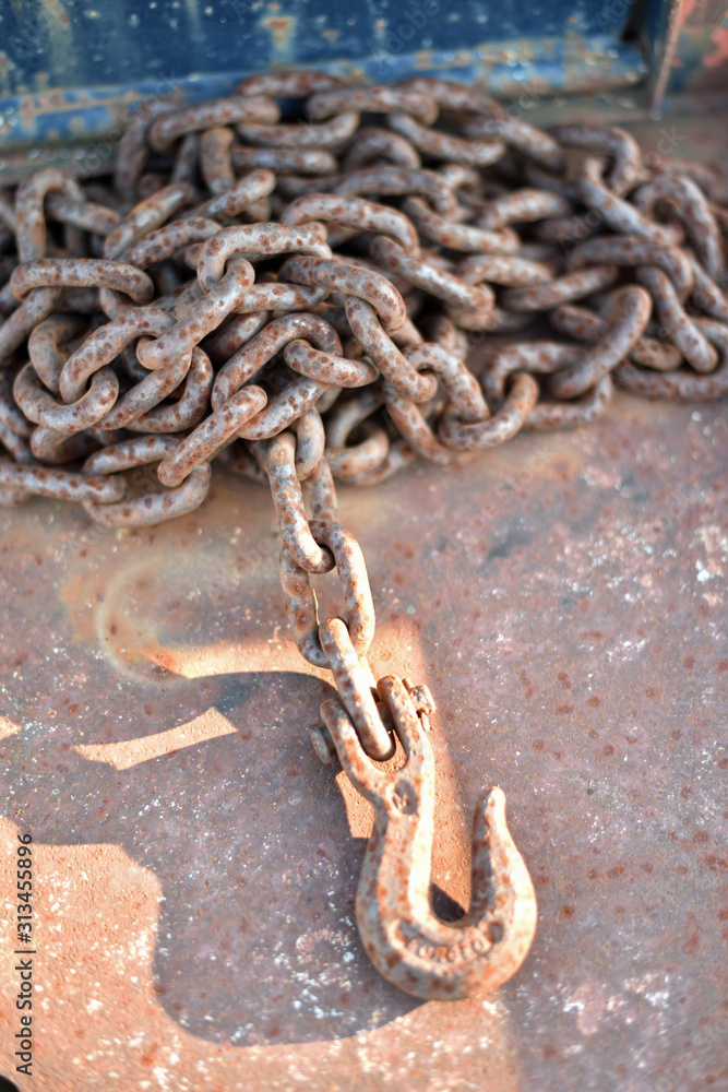Fototapeta premium Rusted Chain with Hook