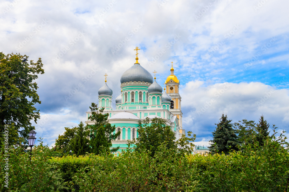 Trinity cathedral and bell tower of Holy Trinity-Saint Seraphim-Diveyevo convent in Diveyevo, Russia Trinity cathedral and bell tower of Holy Trinity-Saint Seraphim-Diveyevo convent in Diveyevo, Russia