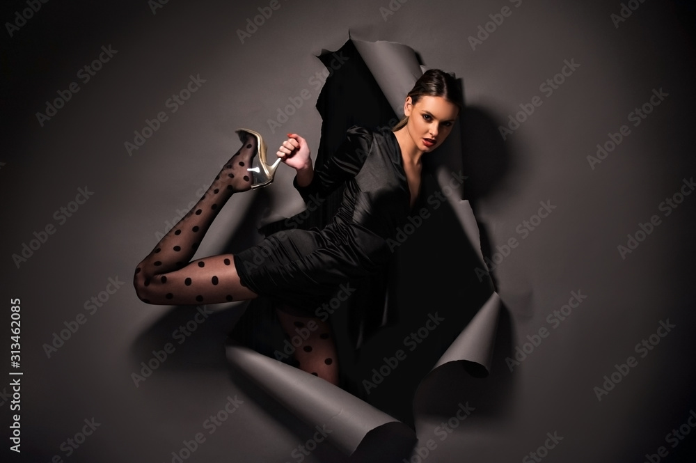490,700+ Dramatic Poses Stock Photos, Pictures & Royalty-Free Images -  iStock | Face, Action poses