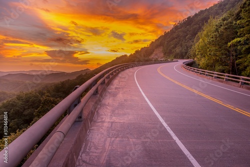 Bild auf Leinwand New foothills parkway in Great Smoky Mountains National Park