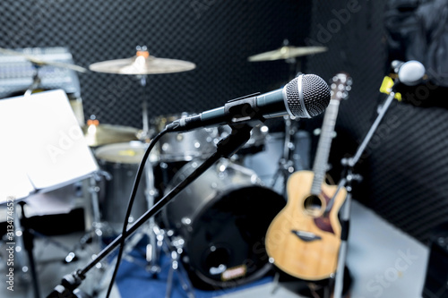 Canvas Print Professional condenser studio microphone, Musical Concept