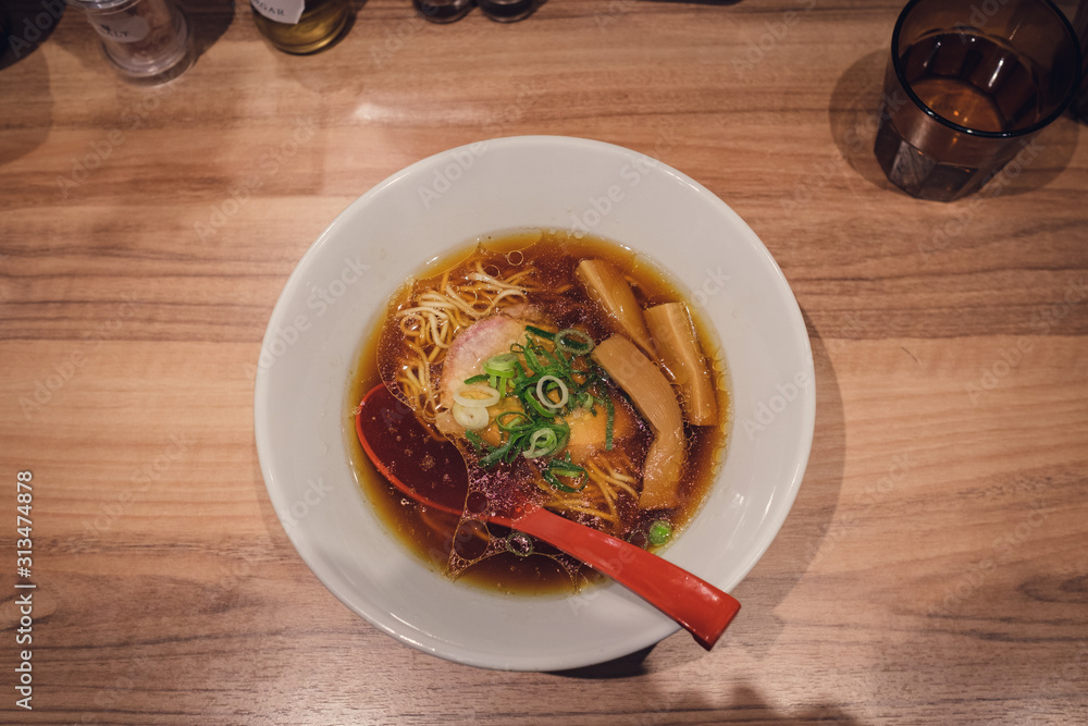 醤油ラーメン 醤油ラーメン