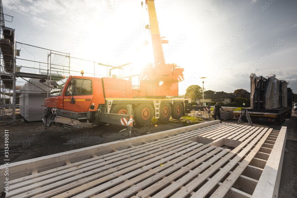 Construction of a Single Family Home with the Help of a Crane Construction of a Single Family Home with the Help of a Crane