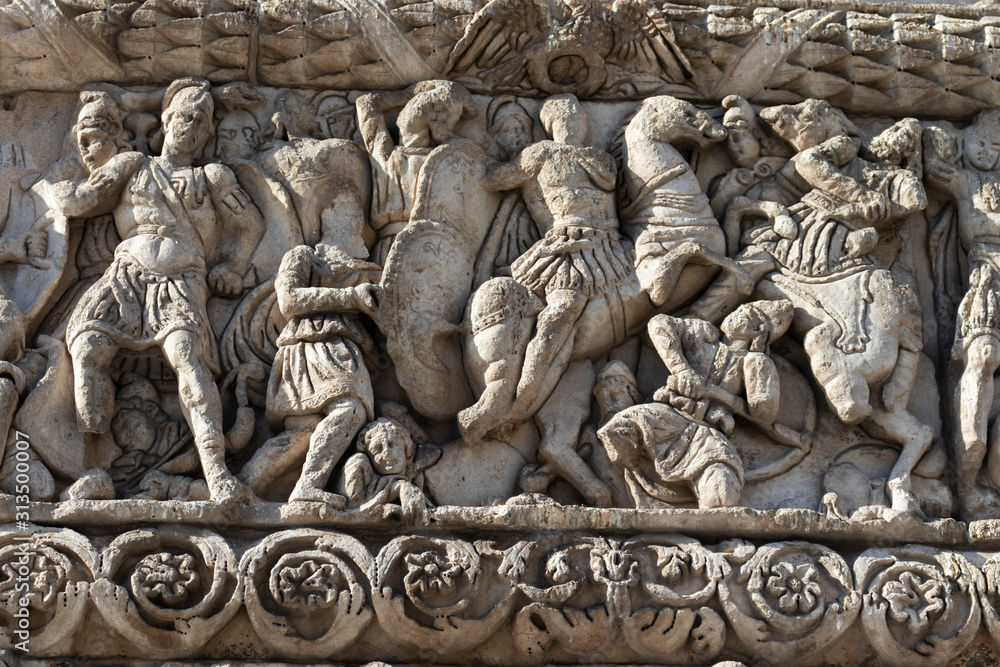 Fototapeta premium Ancient Roman Arch of Galerius in Thessaloniki, Greece