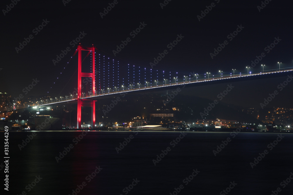 Night photo of Istanbul Bosphorus Bridge