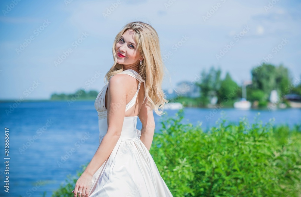 Fototapeta premium Spring fashionable ideas, womens lifestyle, concept of relax time 