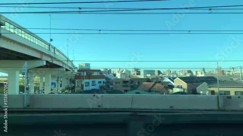 車窓からの街並み