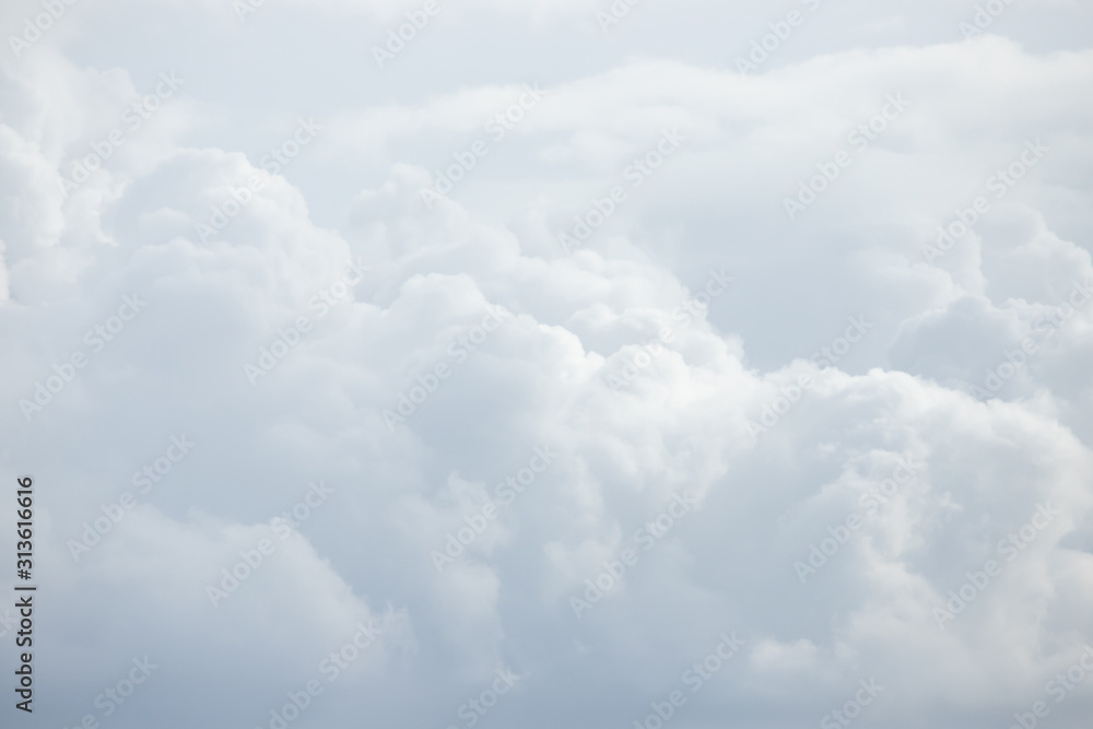 Naklejka premium white cloud background and texture. cloudy day.