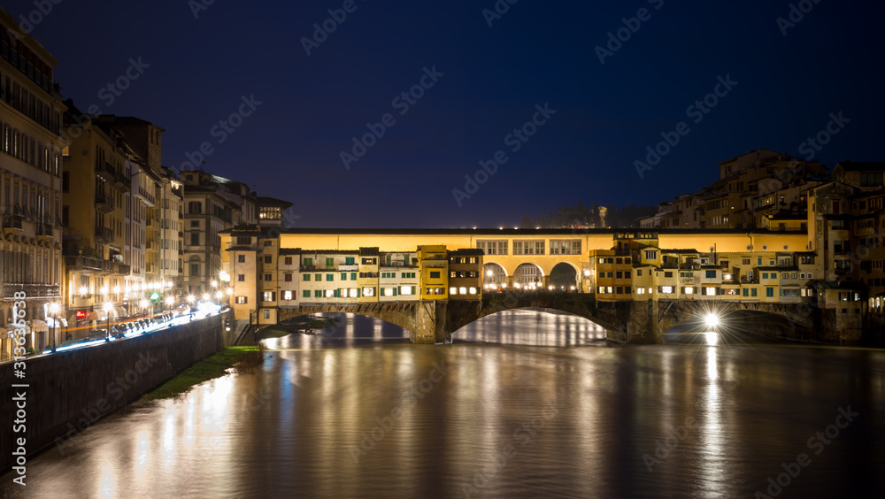 ponte vecchio at night florence italy