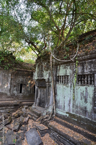 Verfallen  aber eindrucksvoll  Banteay Kdei  Angkor