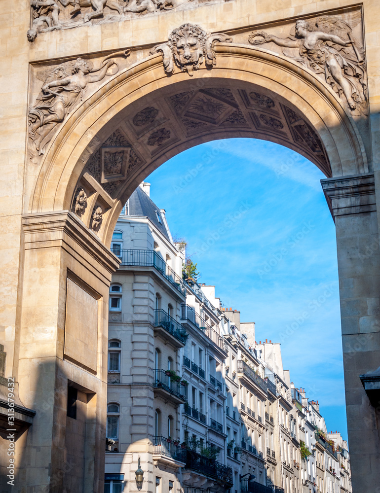 Obraz premium Porte Saint-Denis à Paris