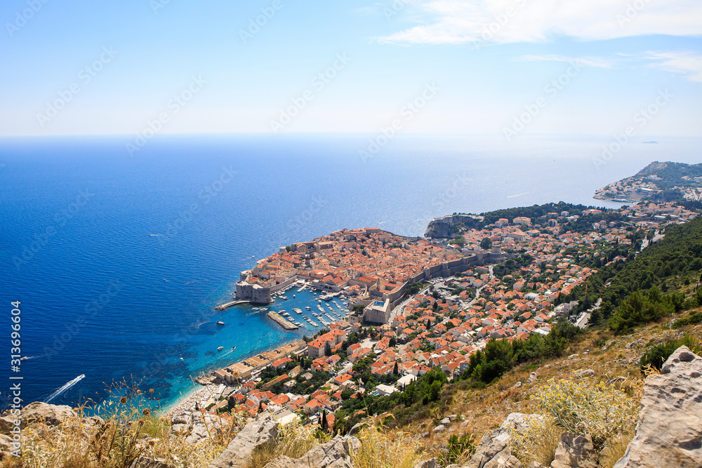 Fototapeta premium View of the old town of Dubrovnik, Croatia