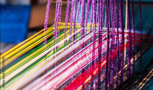 Obraz na płótnie indian manual loom hand weave w salonie