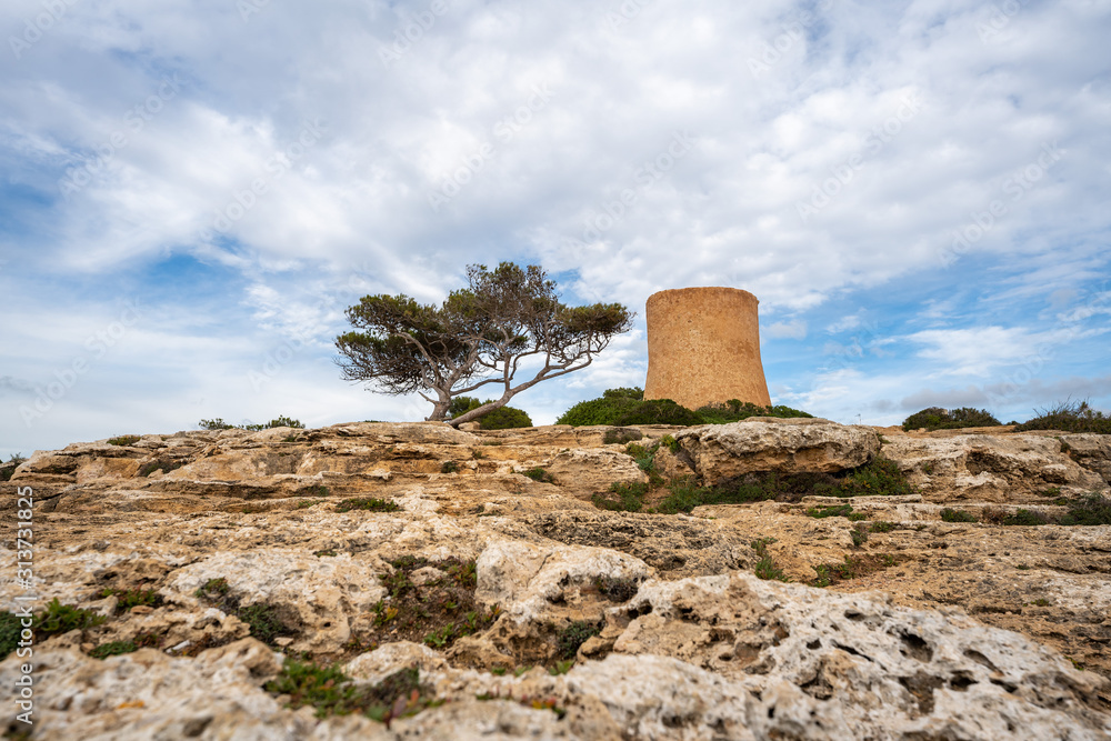 Torre de Cala Pi, Wachturm,  bay at Mallorca, Spain
