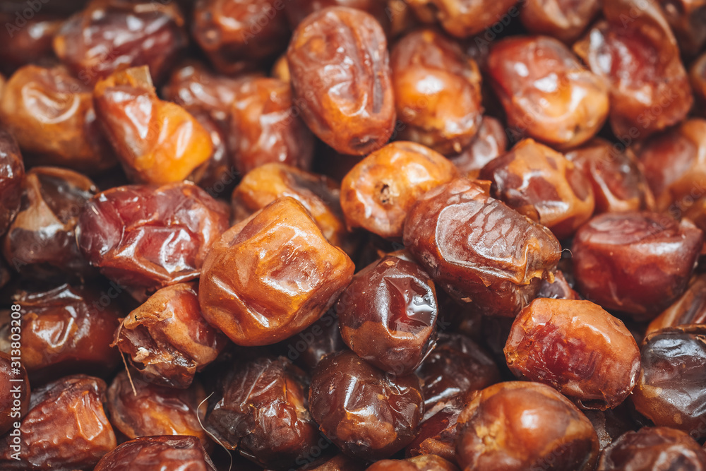 Delicious fresh and sweet Sukkari dates from Saudi Arabia Delicious fresh and sweet Sukkari dates from Saudi Arabia