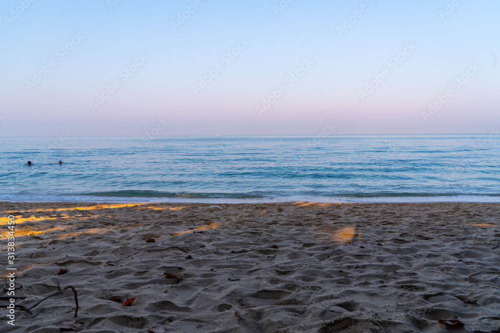 Obraz premium sunset on the beach