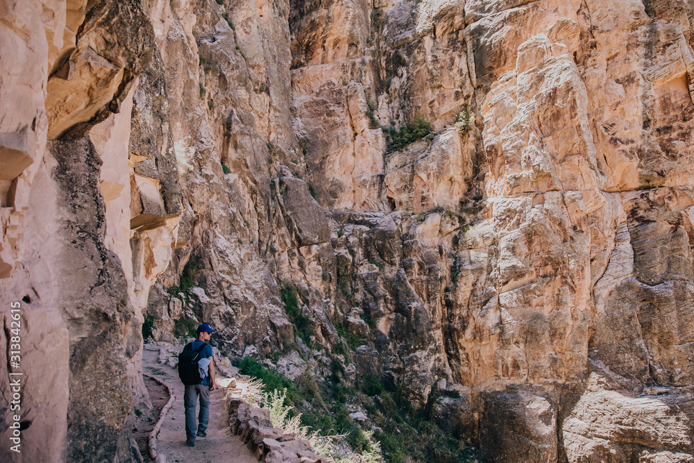 Randonner dans le Parc National de Grand Canyon en Arizona