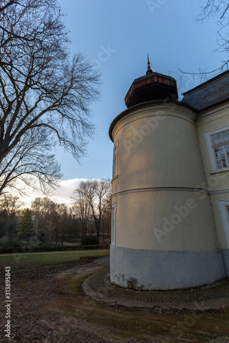 Gyurky-Solymossy-castle in Batonyterenye photo