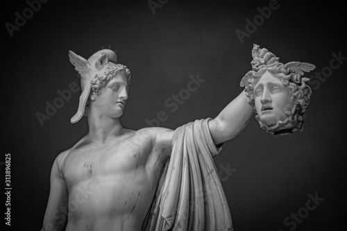 Statue Rome © Fi