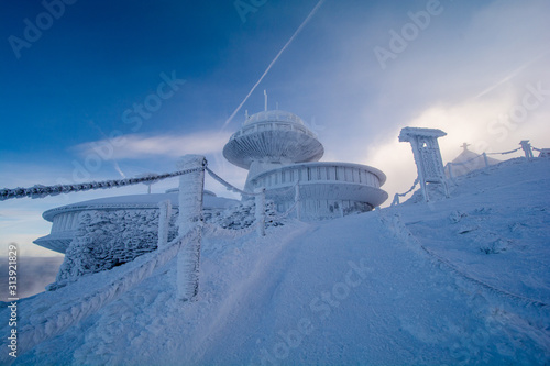 Fototapeta Naklejka Na Ścianę i Meble -  peak of Sniezka mountain in Giant Mountains in Poland and Czech republic border during winter
