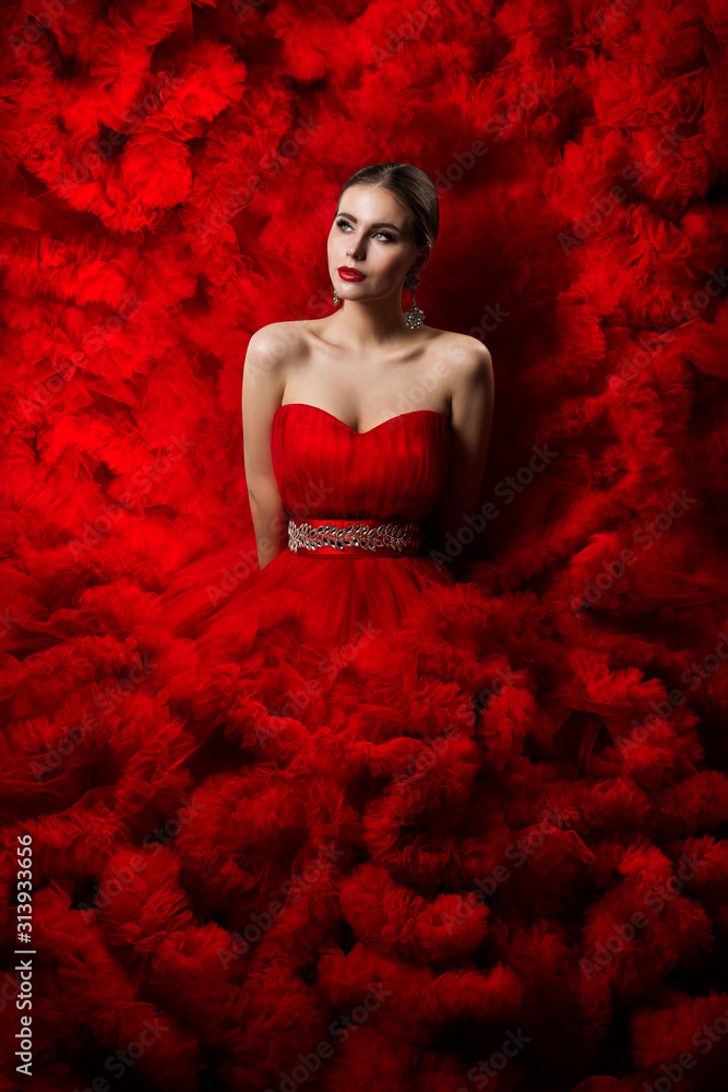 Red Dress Blonde Images – Browse 167,982 Stock Photos, Vectors, and Video |  Adobe Stock