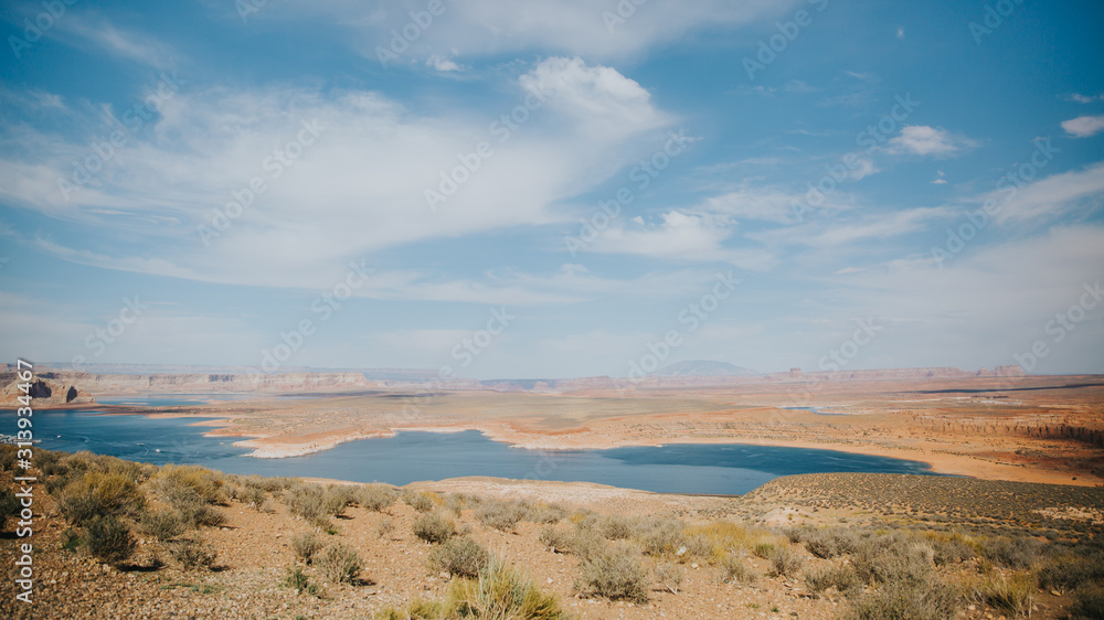 Lac Powell - Lac artificiel situé entre l'Arizona & l'Utah