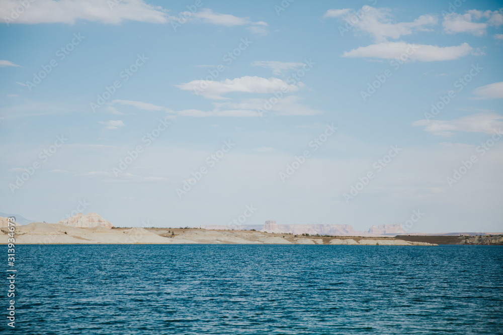 Lac Powell - Lac artificiel situé entre l'Arizona & l'Utah