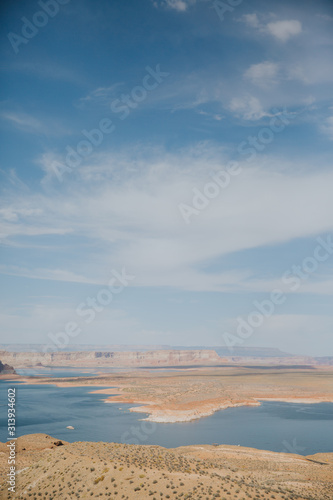 Voyage - Lac Powell - Lac artificiel situ   entre l Arizona   l Utah