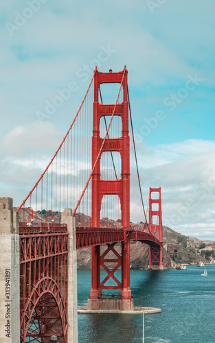 Canvas Print The famous Golden Gate Bridge in San Francisco in the USA
