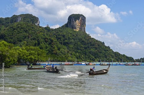 Longtail boats Thailande © jjfoto