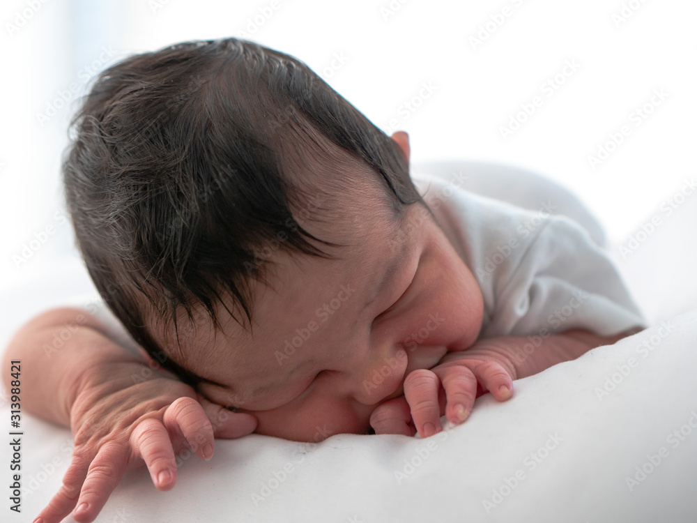 White NiceTime Newborns Baby Sleep Pillow 