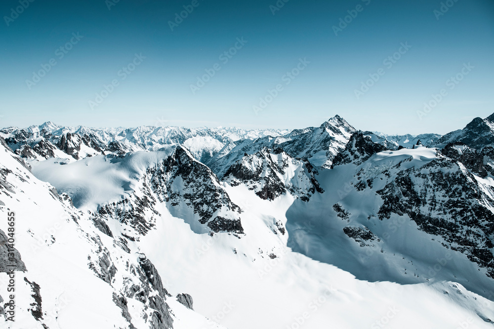 Naklejka premium Schweizer Alpen