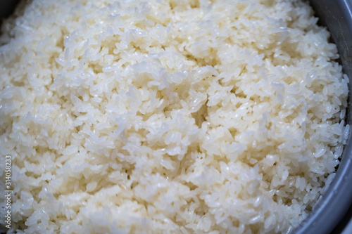 Cooked rice in a bowl.