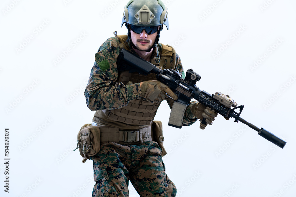 soldier in action aiming laseer sight optics soldier in action aiming laseer sight optics