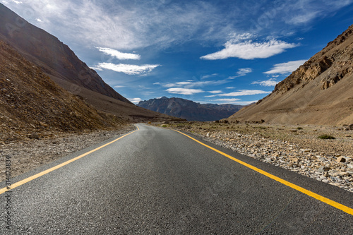 beautiful landscape view of manali - leh highway road 