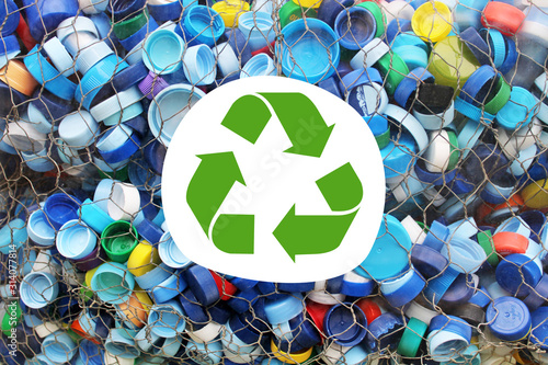 Tableau sur toile bouchons en plastique recyclage