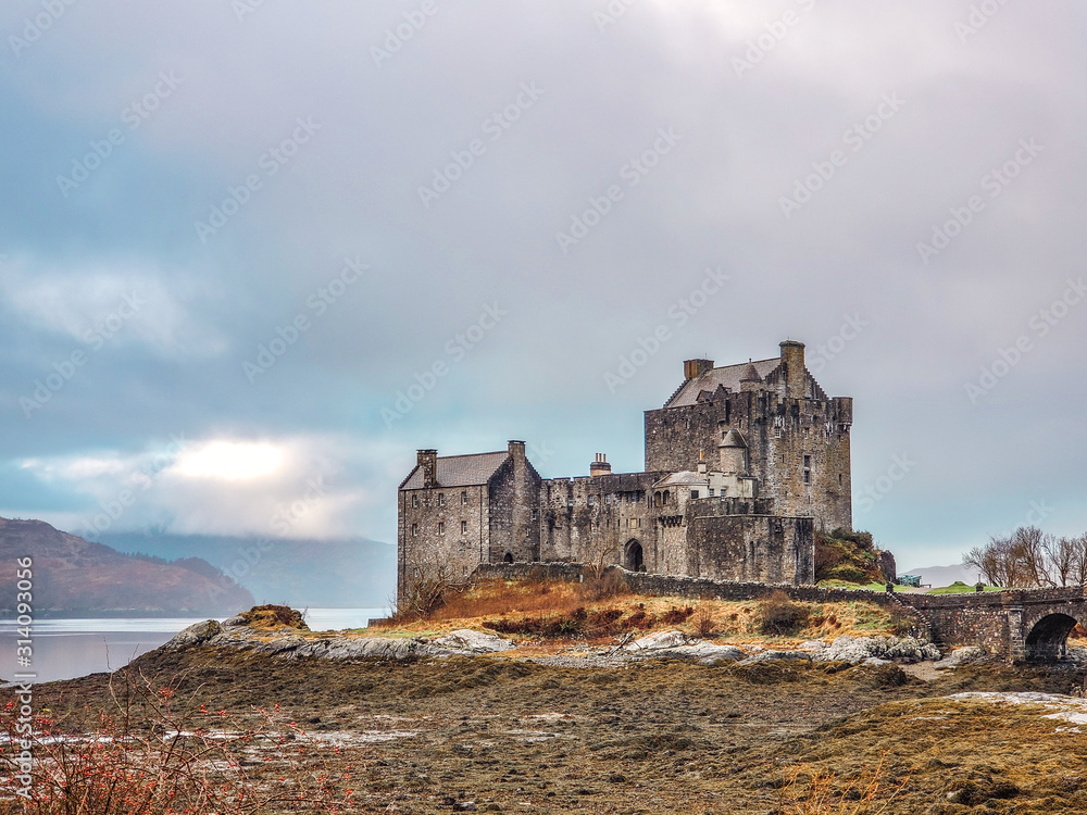 Fototapeta premium Eilean Donan Castle in Scotland.