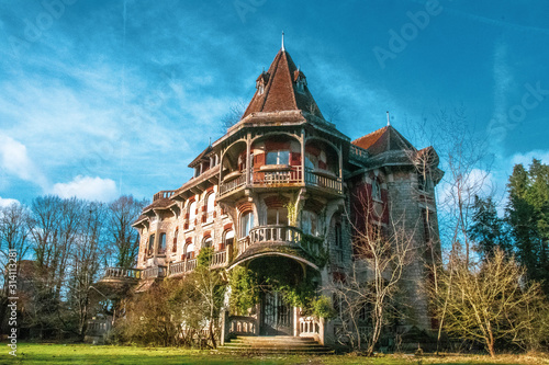 Manoir abandonné