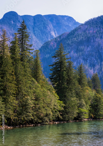 Water and mountains in North Cascades National Park