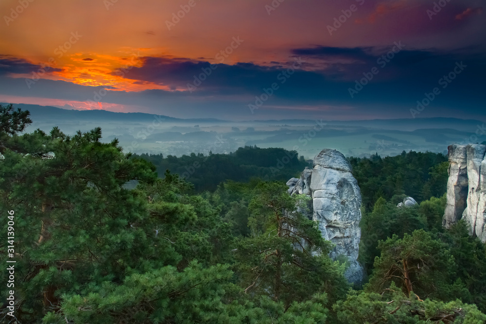 Fototapeta premium Trosky, Hruba Skala and Marianska vyhlidka