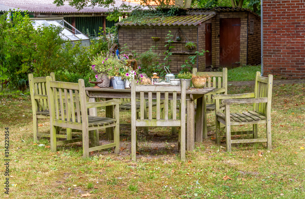 table and chairs