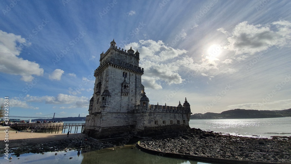 castle in lisbon portugal